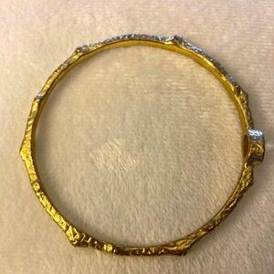 Aztec bangle with single stone